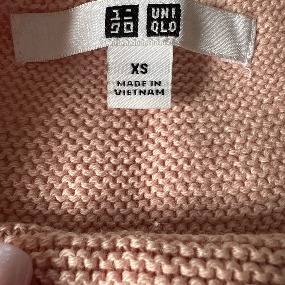 Uniqlo Dusty Pink Textured Knit Crewneck Sweater | Raglan Sleeve Pullover - Picture 4 of 10
